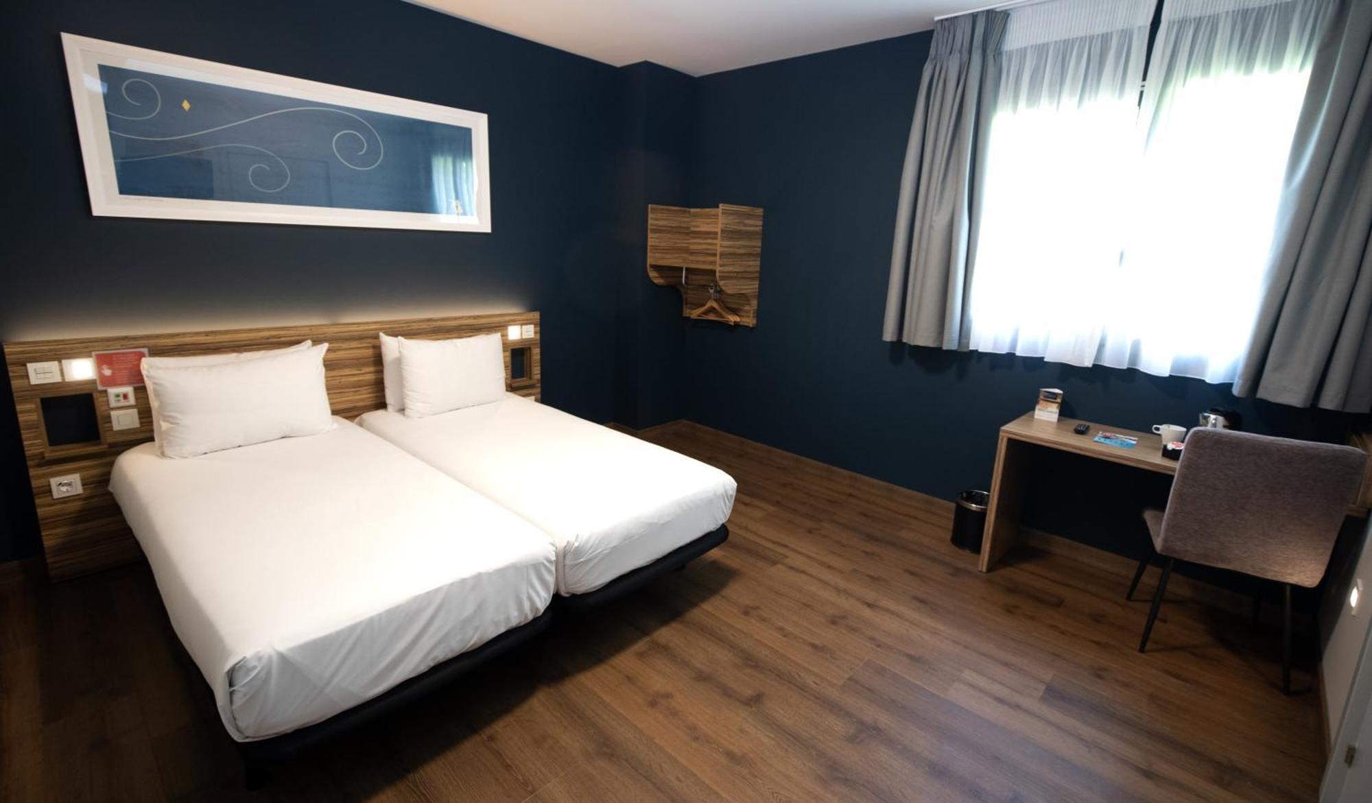 Travelodge Madrid Metropolitano Стая снимка