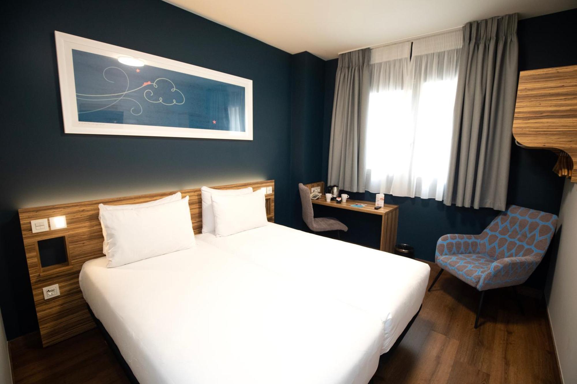 Travelodge Madrid Metropolitano Стая снимка