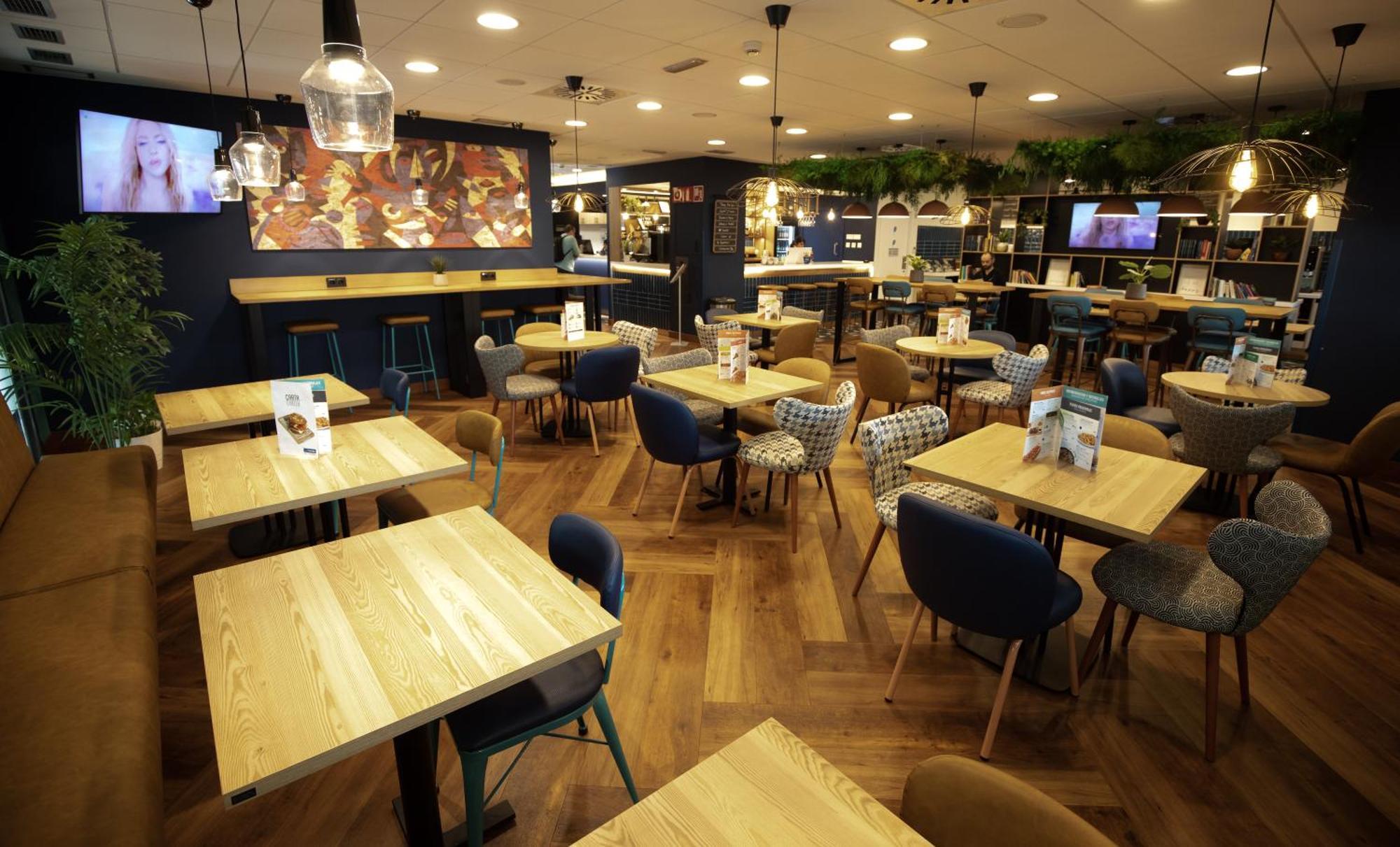 Travelodge Madrid Metropolitano Екстериор снимка